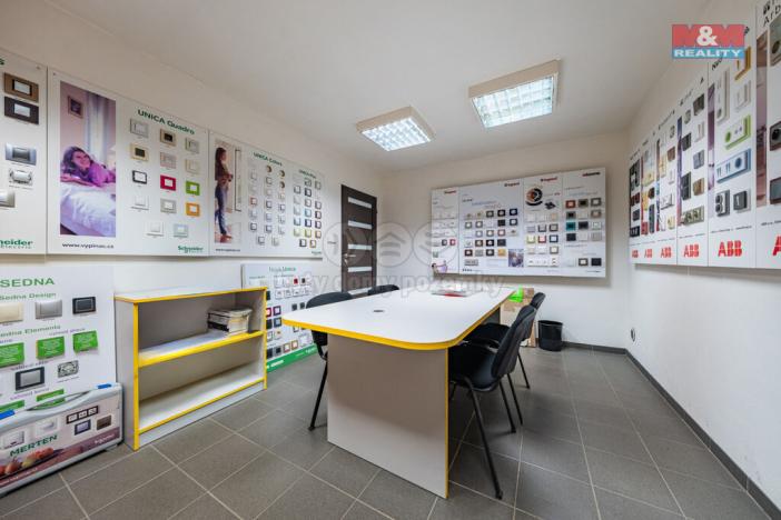 Prodej obchodního prostoru, Chomutov, Pražská, 635 m2