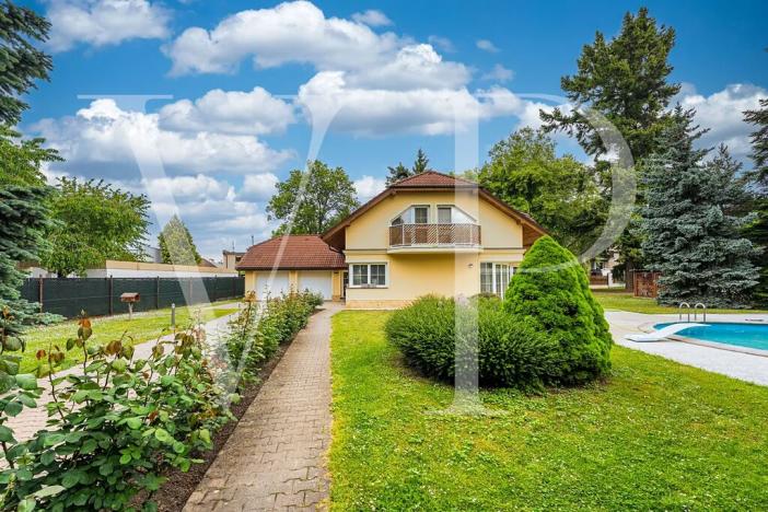 Prodej rodinného domu, Nymburk, 350 m2