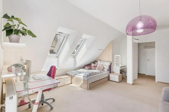 Prodej vily, Praha - Horní Počernice, Jívanská, 220 m2