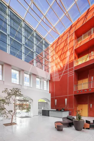 Pronájem kanceláře, Praha - Karlín, Křižíkova, 388 m2