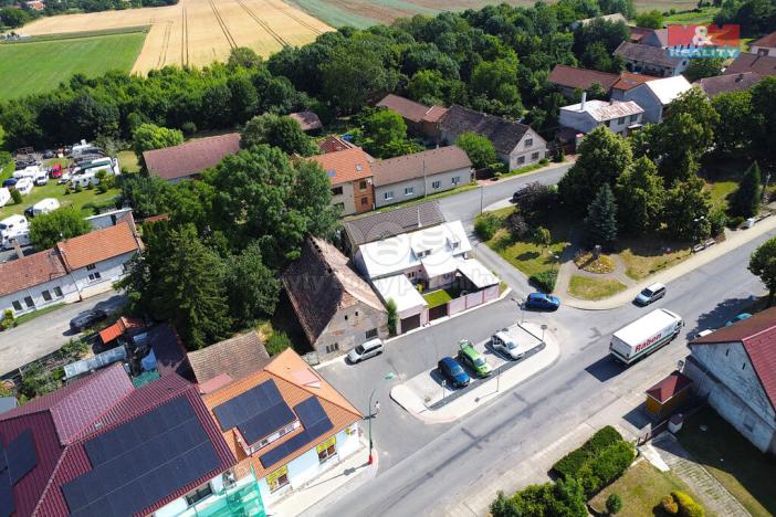 Prodej rodinného domu, Velim, náměstí Obránců míru, 132 m2