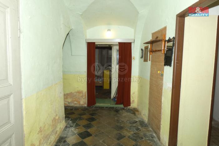 Prodej rodinného domu, Velim, náměstí Obránců míru, 132 m2