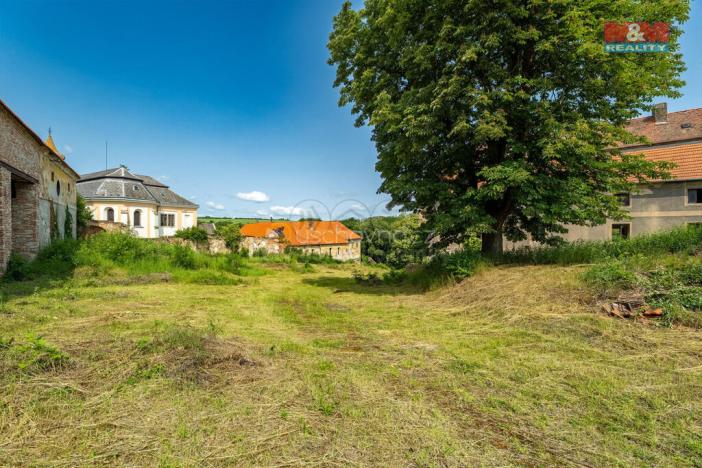 Prodej komerčního pozemku, Zvoleněves, 18484 m2