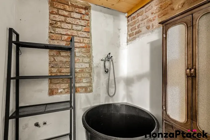 Prodej komerční nemovitosti, Praha - Nové Město, Dittrichova, 66 m2