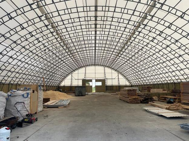 Pronájem výrobních prostor, Tachlovice, Karlštejnská, 28800 m2