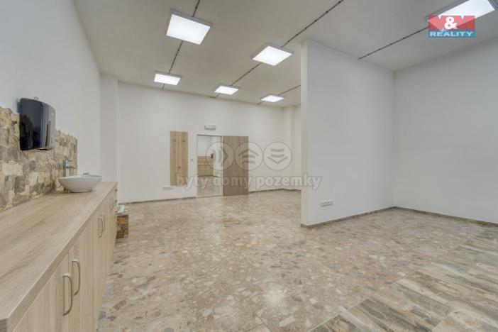 Pronájem obchodního prostoru, Plzeň - Bolevec, Sokolovská, 310 m2