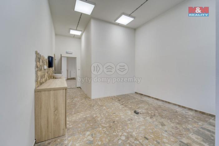 Pronájem obchodního prostoru, Plzeň - Bolevec, Sokolovská, 310 m2