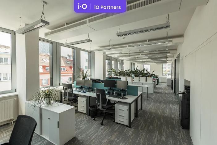 Pronájem kanceláře, Praha - Nusle, Lomnického, 537 m2