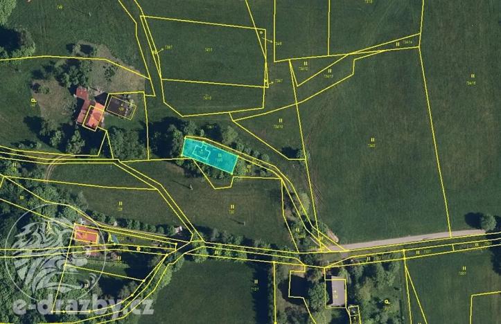 Dražba pozemku pro bydlení, Komorní Lhotka, 327 m2
