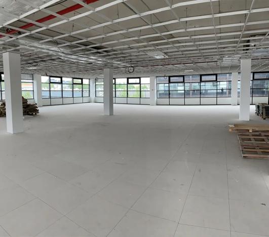 Pronájem kanceláře, Brno, Škrobárenská, 1535 m2