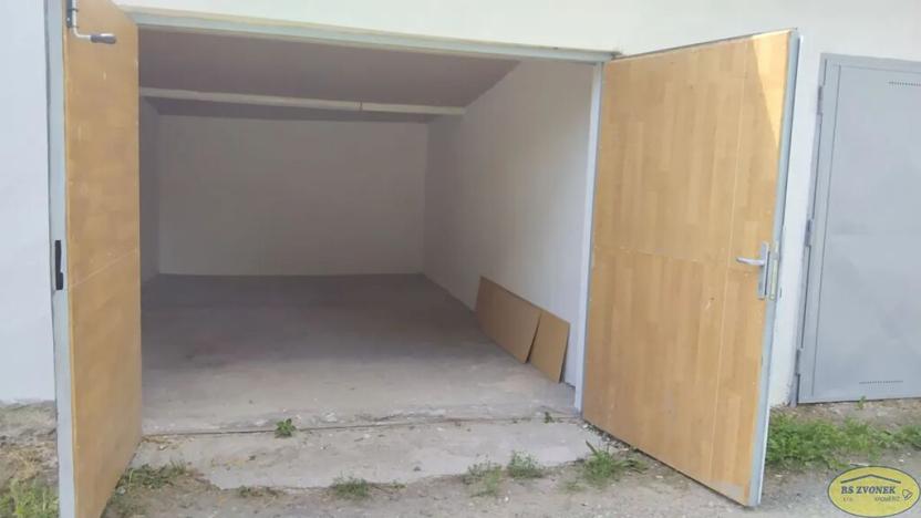 Prodej garáže, Hulín, Holešovská, 20 m2