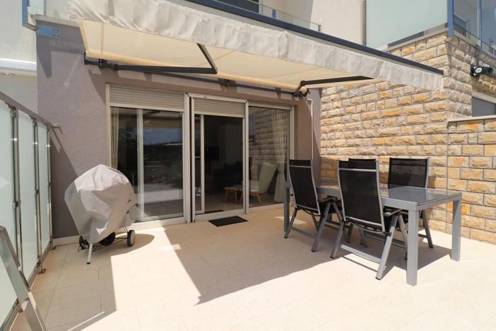 Prodej bytu 3+kk, Tribunj, Chorvatsko, 108 m2