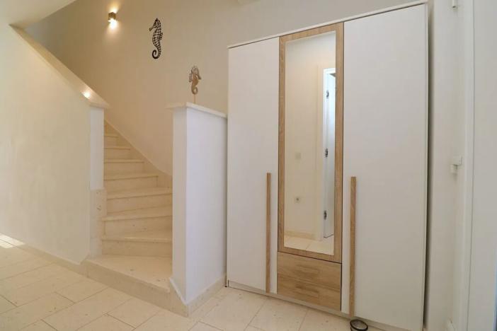 Prodej bytu 3+kk, Tribunj, Chorvatsko, 108 m2