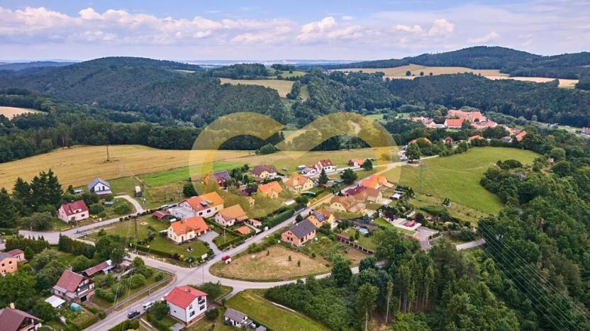 Prodej pozemku pro bydlení, Zlatá Koruna, 903 m2