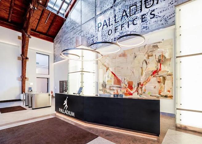 Pronájem kanceláře, Praha - Nové Město, náměstí Republiky, 1722 m2