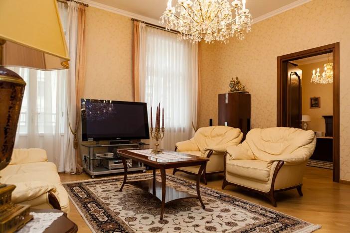 Prodej bytu 4+1, Karlovy Vary, Lázeňská, 160 m2