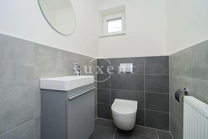 Prodej rodinného domu, Praha - Lysolaje, Horní náměstí, 112 m2