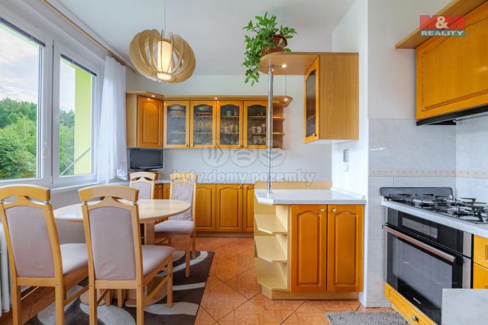 Prodej bytu 3+1, Mašťov, Sídliště, 62 m2