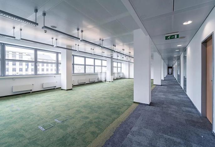 Pronájem kanceláře, Praha - Karlín, Ke Štvanici, 1231 m2