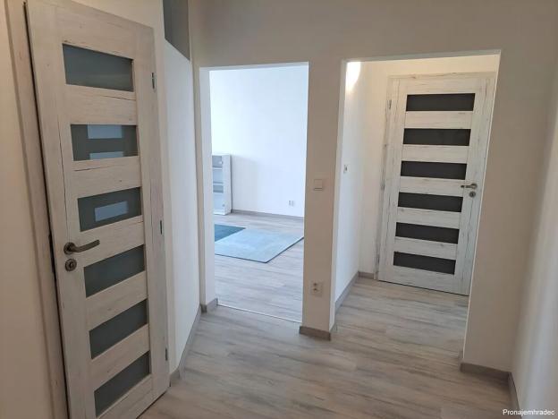 Pronájem bytu 2+1, Hradec Králové, třída Edvarda Beneše, 60 m2