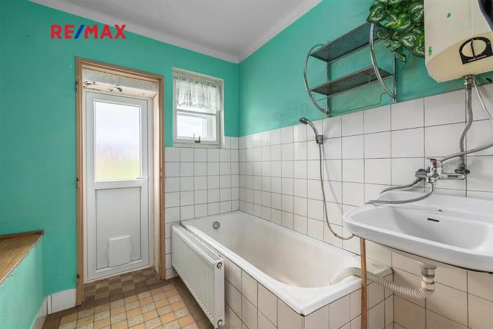 Prodej rodinného domu, Kozárovice, 174 m2