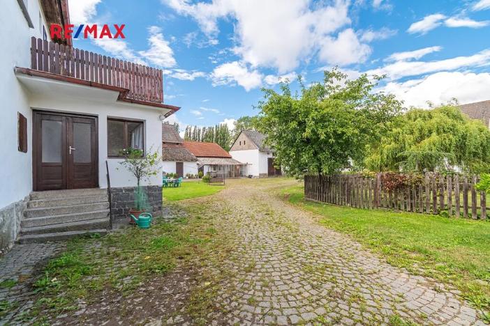 Prodej rodinného domu, Kozárovice, 174 m2