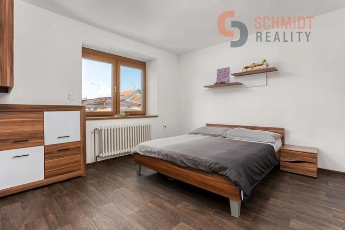 Prodej rodinného domu, Velké Bílovice, nám. Osvoboditelů, 350 m2