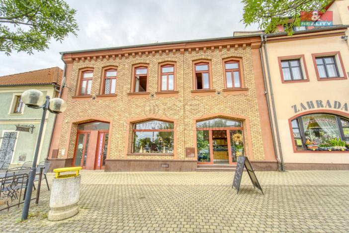 Pronájem obchodního prostoru, Kralovice, nám. Osvobození, 20 m2