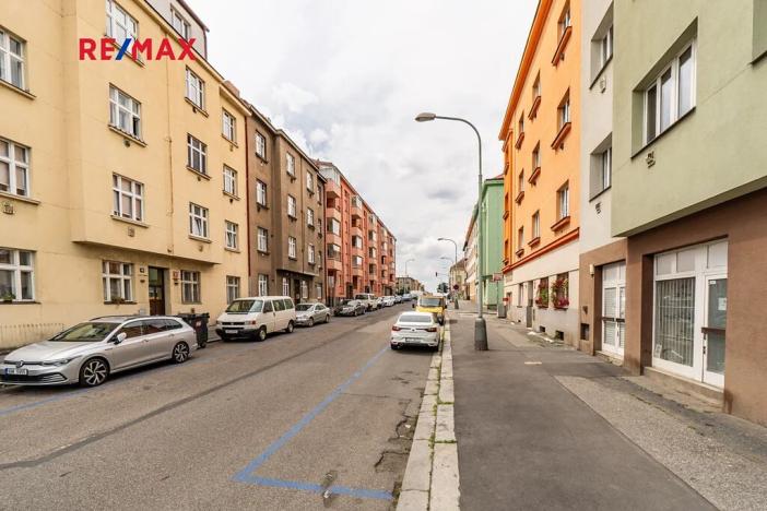 Prodej obchodního prostoru, Praha - Vysočany, Novovysočanská, 45 m2