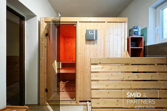 Prodej rodinného domu, Hraběšice, 788 m2