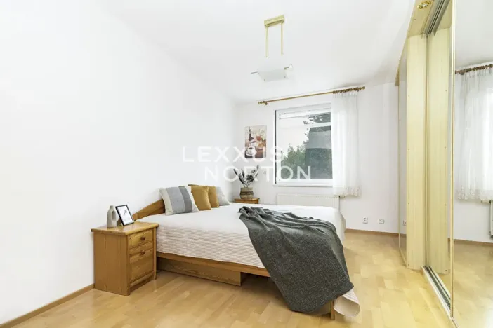 Prodej bytu 2+kk, Praha - Libeň, Nad Okrouhlíkem, 66 m2