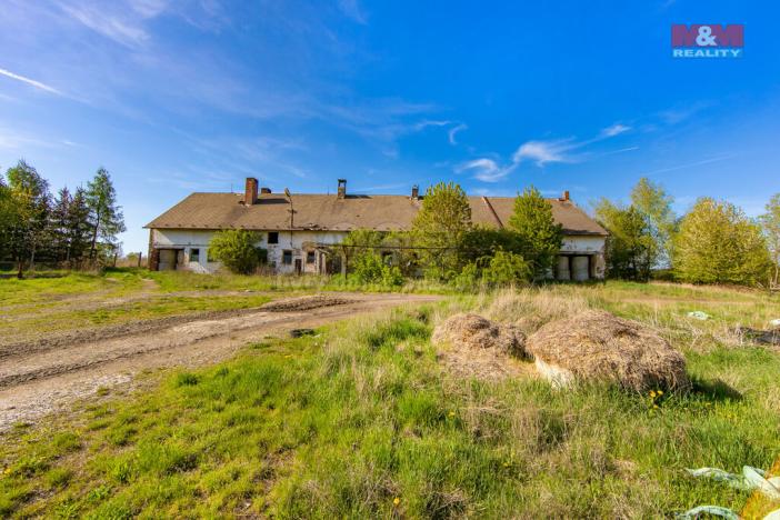 Prodej zemědělského objektu, Černovice, 4026 m2