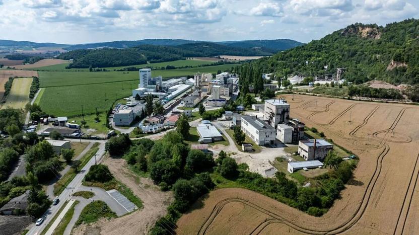 Prodej skladu, Čebín, 3507 m2