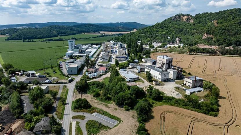 Prodej skladu, Čebín, 3507 m2