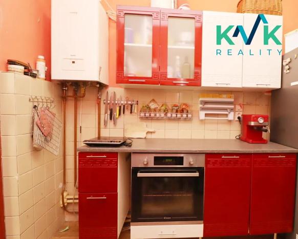 Prodej bytu 3+1, Karlovy Vary, Bulharská, 94 m2