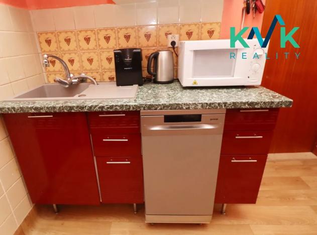 Prodej bytu 3+1, Karlovy Vary, Bulharská, 94 m2