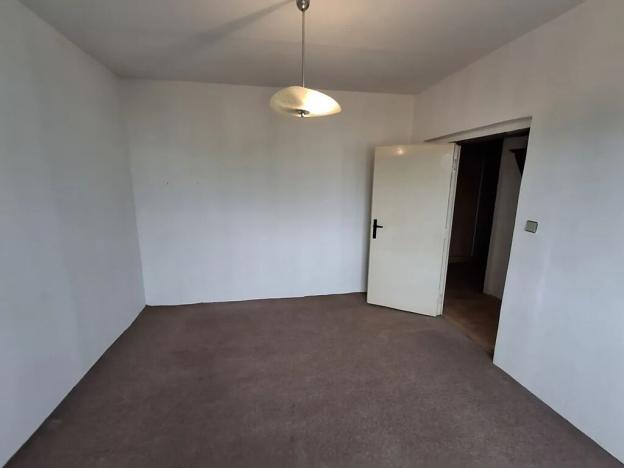 Prodej bytu 2+1, Cheb, V Zahradách, 51 m2