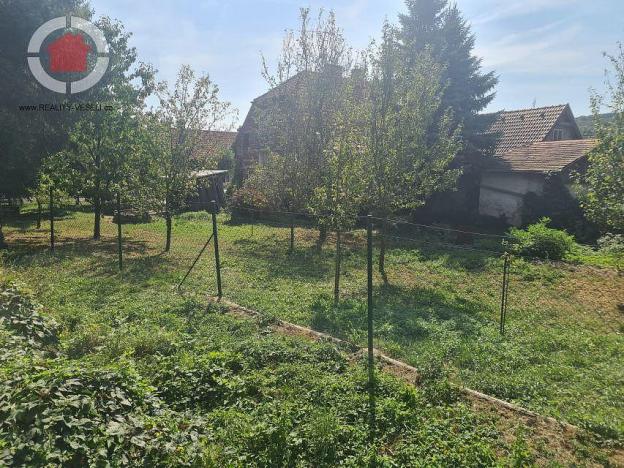 Prodej pozemku, Louka, 389 m2