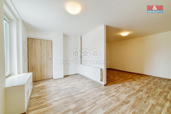 Pronájem obchodního prostoru, Mariánské Lázně - Úšovice, U Mlékárny, 175 m2