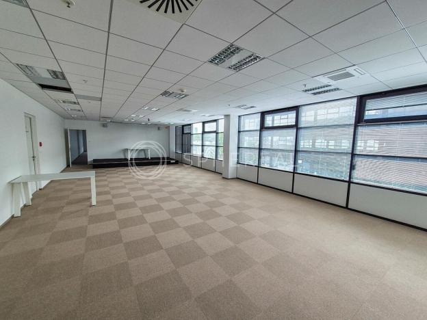Pronájem kanceláře, Brno - Trnitá, Škrobárenská, 1233 m2