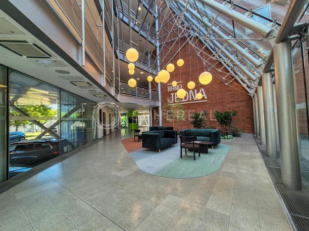 Pronájem kanceláře, Brno - Zábrdovice, Plynárenská, 240 m2