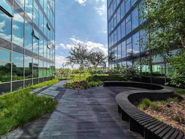 Pronájem kanceláře, Brno - Starý Lískovec, Palachovo náměstí, 1300 m2