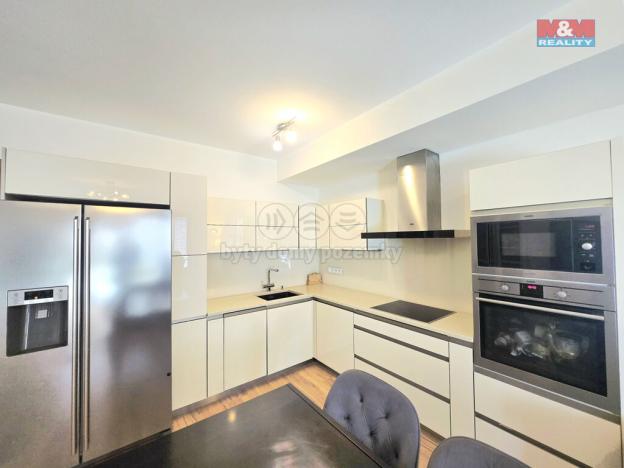 Prodej bytu 3+kk, Praha, Hanusova, 91 m2