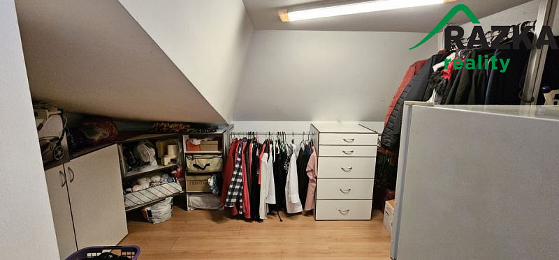 Prodej bytu 3+kk, Velká Hleďsebe, Pohraniční stráže, 88 m2