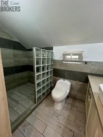 Prodej rodinného domu, Coxen Hole, Roatán, Honduras, 106 m2