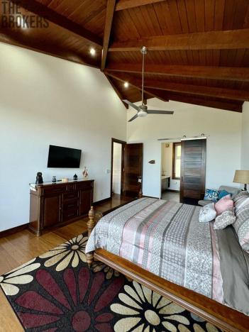 Prodej rodinného domu, Coxen Hole, Roatán, Honduras, 371 m2