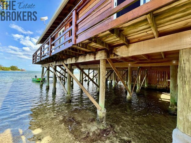 Prodej rodinného domu, Coxen Hole, Roatán, Honduras, 139 m2