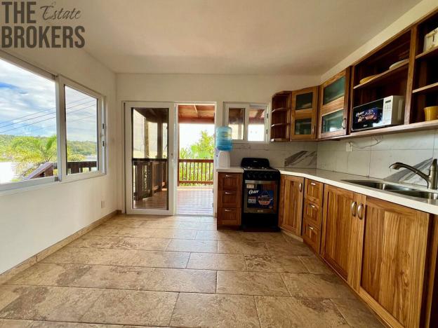 Prodej rodinného domu, Coxen Hole, Roatán, Honduras, 326 m2