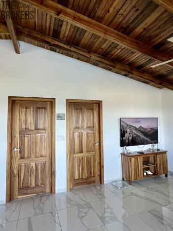 Prodej rodinného domu, Coxen Hole, Roatán, Honduras, 278 m2