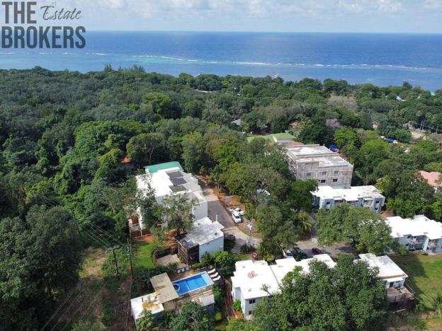Prodej bytu 3+1, Coxen Hole, Roatán, Honduras, 139 m2